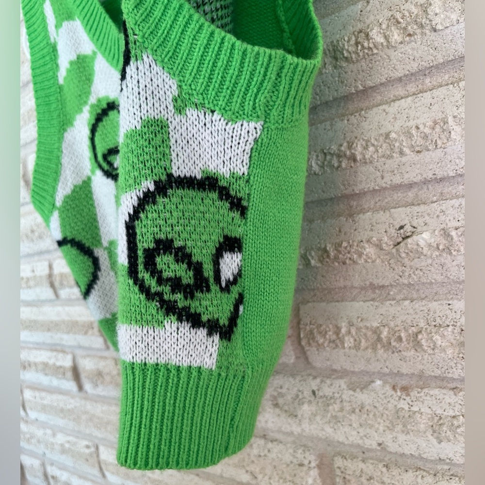 Knit Vest - Picture 4 of 6
